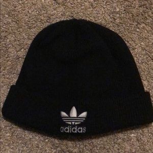 Adidas trefoil logo beanie